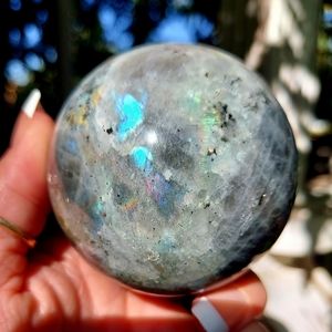 Rainbow Flash Gray Labradorite Sphere